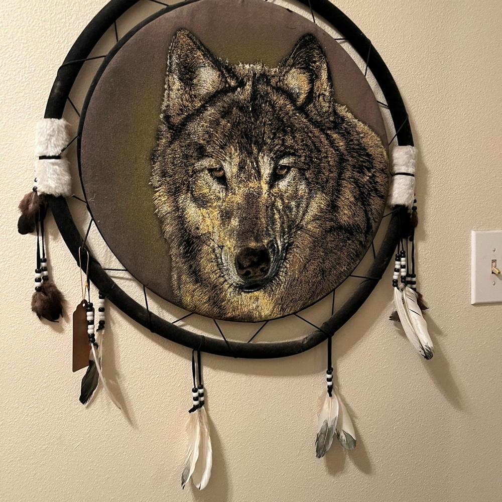 Wolf Dreamcatcher Wall Decor